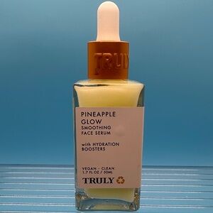 TRULY Pineapple Glow Smoothing Serum